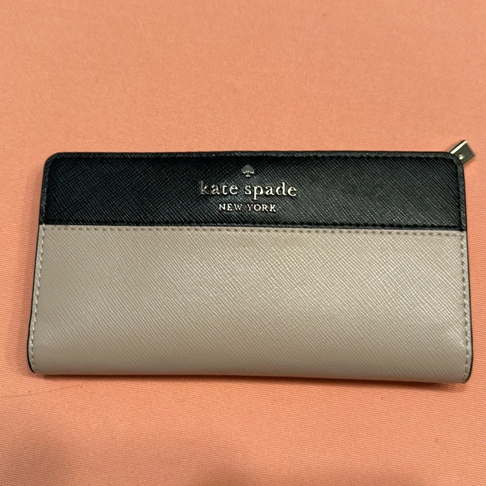 New Kate Spade Stacy Leather Wallet.